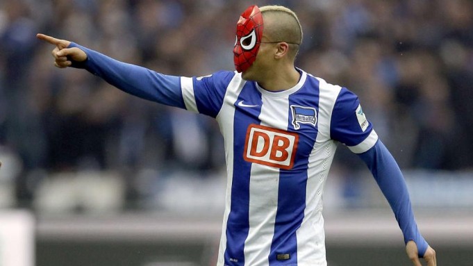 Ξεχωριστός πανηγυρισμός για τον Μπεν-Χατίρα