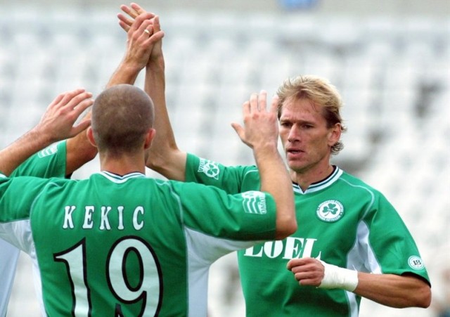 retro-omo-aek-2002-11