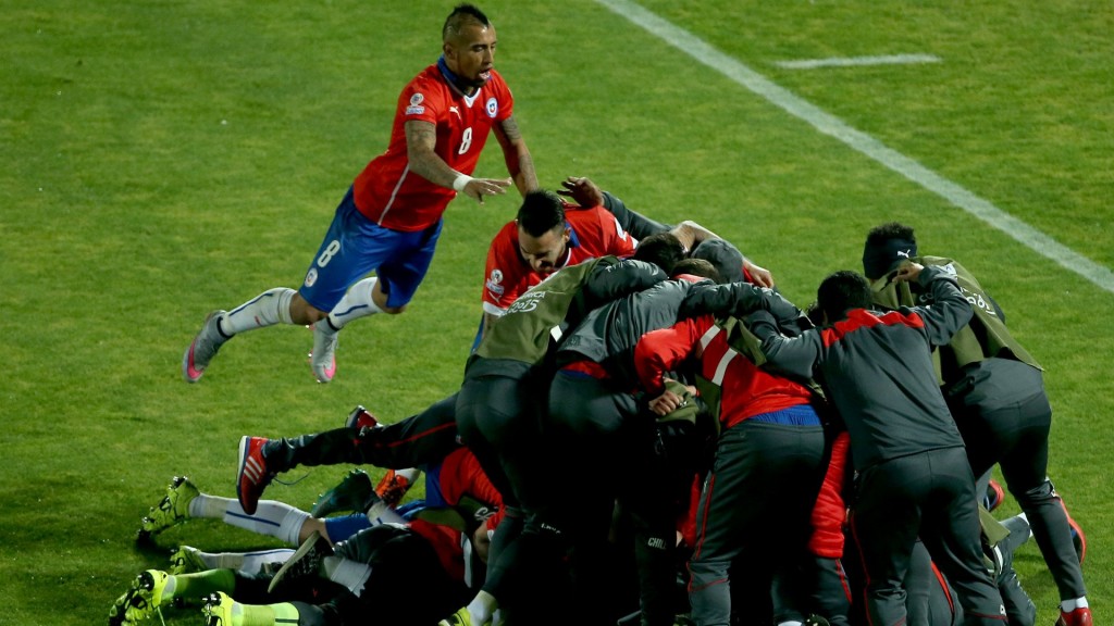 chile-celebrate-uruguay-copa-america_1n2mdduflr69y1iviemtnfg1l1