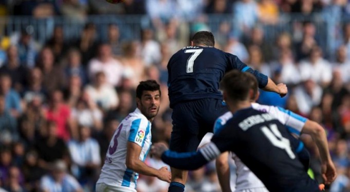 Λευκή πετσέτα από Ρεάλ!