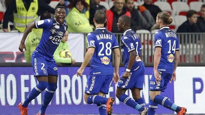 «Διπλό» στη Νίκαια η Μπαστιά