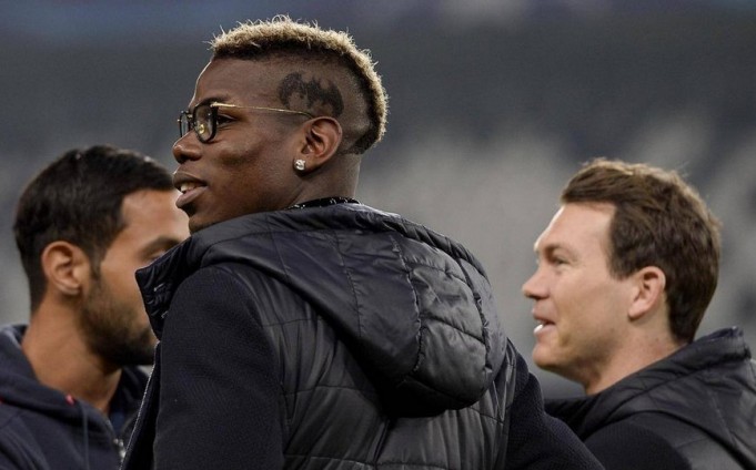 Πογκμπά… όπως Μπάτμαν!