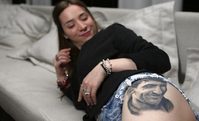 Συνάντησε τον Μέσι η κοπέλα που τον έκανε… τατουάζ στο γοφό της!