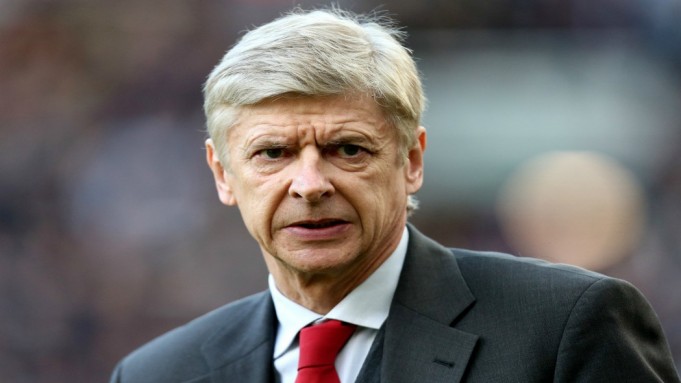 Οι οπαδοί της Άρσεναλ σήκωσαν πανό ζητώντας στον Βενγκέρ να φύγει