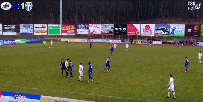 Διαιτητής επιτέθηκε σε ποδοσφαιριστή