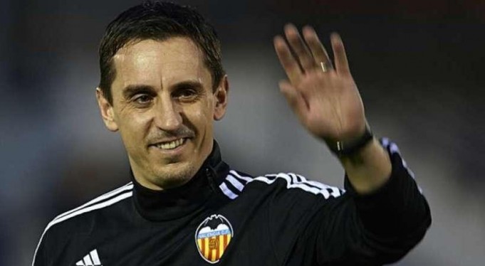 «Τέλειωσαν» τον Νέβιλ από τη Βαλένθια