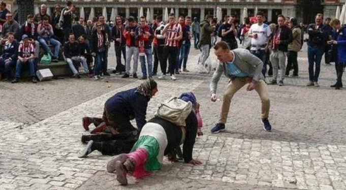 «Εξαφάνισε» τους οπαδούς που εξευτέλισαν ζητιάνους η Αϊντχόφεν