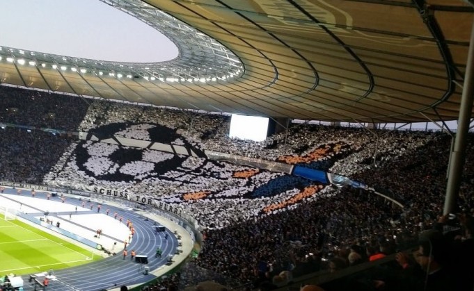Σείστηκε το Ολυμπιακό Στάδιο του Βερολίνου από τους οπαδούς της Χέρτα