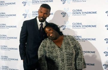 161114102303-jamie-foxx-and-sister-exlarge-169