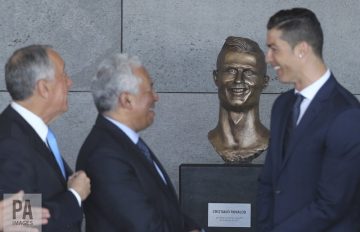 Cristiano-Ronaldo-statue