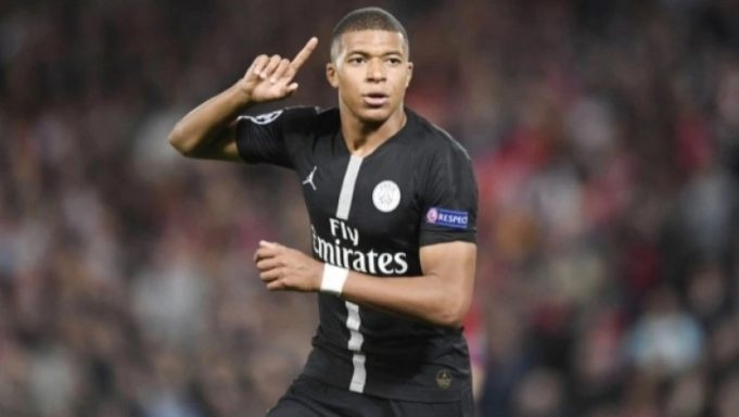 Ο Μπαπέ αντιδρά στην καμπάνια της Παρί για τα εισιτήρια διαρκείας 2023/24: «Η ομάδα δεν λέγεται Κιλιάν Σεν Ζερμέν»