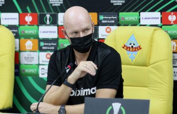 Omonoia-Kairat-Press Conference-Berg-Bachirou (7)