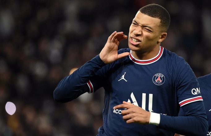 Μπαπέ: Εκνευρισμένος με την Παρί γιατί δεν πληρώθηκε στην ώρα του