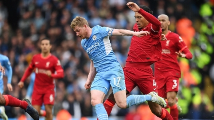 Συνεχίζεται το θρίλερ για τον πρωταθλητή στην Αγγλία – Οι κορυφαίες στιγμές του Σίτι-Λίβερπουλ