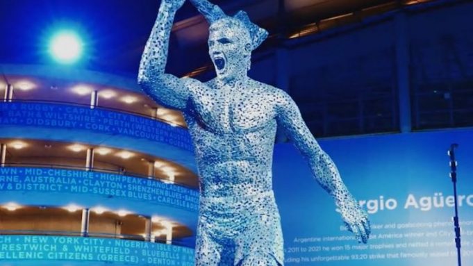 Tα αποκαλυπτήρια στο εντυπωσιακό άγαλμα του Αγκουέρο και το συγκινητικό βίντεο της Σίτι