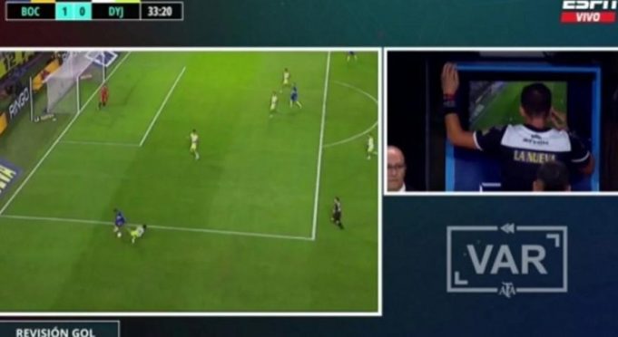 Απίστευτο: Έτρεμε και κοβόταν η εικόνα στο VAR από το… καυτό «Μπομπονέρα»