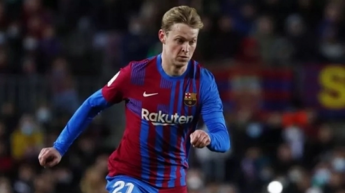 Ντε Γιόνγκ: Του ζητούν ν’ ακυρώσει το τρέχον συμβόλαιο λόγω παράνομων όρων!