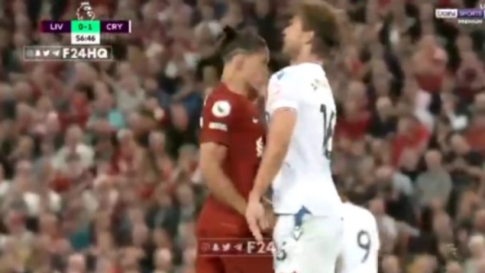 Αδημοσίευτα πλάνα δείχνουν πώς ο Άντερσεν προκαλούσε τον Νούνιες σε όλο το παιχνίδι πριν την κόκκινη