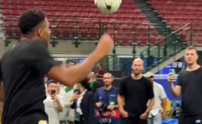 Μπήκε στο «Μεάτσα» η Εθνική Ελλάδος μπάσκετ με τον Γιάννη να ανεβάζει και βίντεο στο Instagram