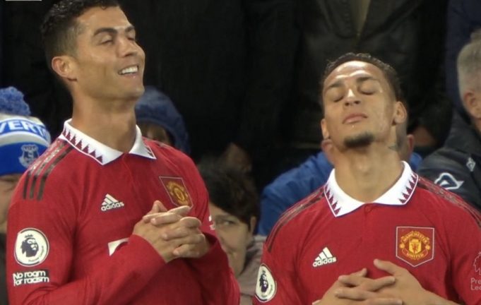 Ο πανηγυρισμός του Κριστιάνο είναι… ο τρόπος που κοιμάται στο πούλμαν της ομάδας