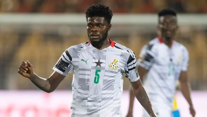 Η Γκάνα ταξίδεψε χωρίς τις φανέλες της στο Κατάρ και… τρέχει ενόψει πρεμιέρας