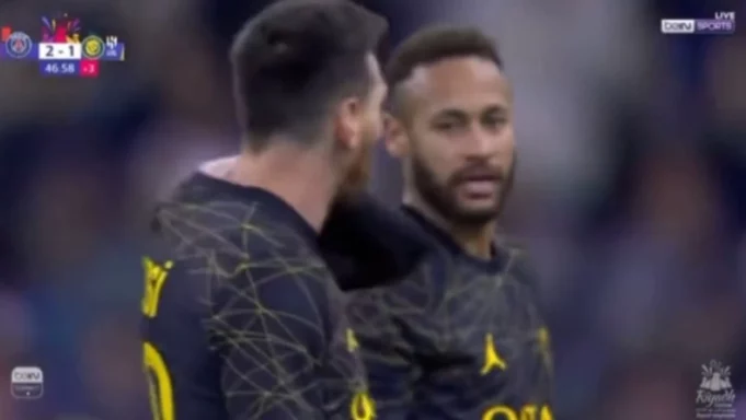 Ο Μέσι απέρριψε την πρόταση του Νεϊμάρ να εκτελέσει το πέναλτι της Παρί κι ο Βραζιλιάνος αστόχησε