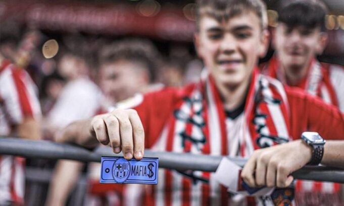 Πέταξαν και χαρτονομίσματα με «Barca Mafia» οι οπαδοί της Μπιλμπάο!
