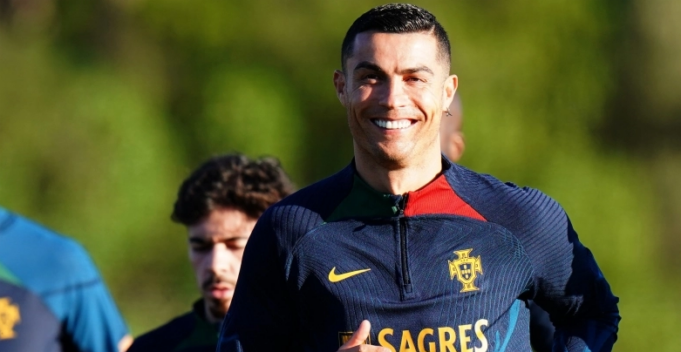 Έτοιμος να σπάσει το παγκόσμιο ρεκόρ συμμετοχών με εθνική ομάδα