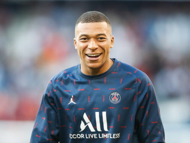 Kylian-Mbappe-696x522
