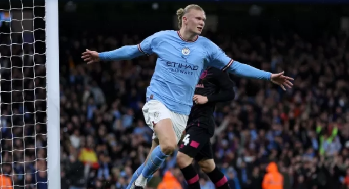 O Χάαλαντ έσπασε το ρεκόρ των Σίρερ και Κόουλ