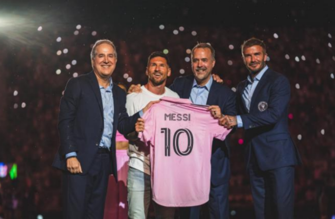 Χαμός στην παρουσίαση του Μέσι στο Μαϊάμι