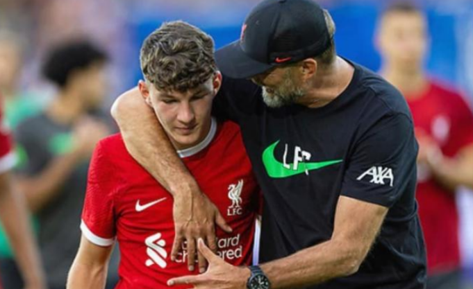 Λούις Κούμας: Ο 17χρονος φορ της Λίβερπουλ με καταγωγή από την Κύπρο