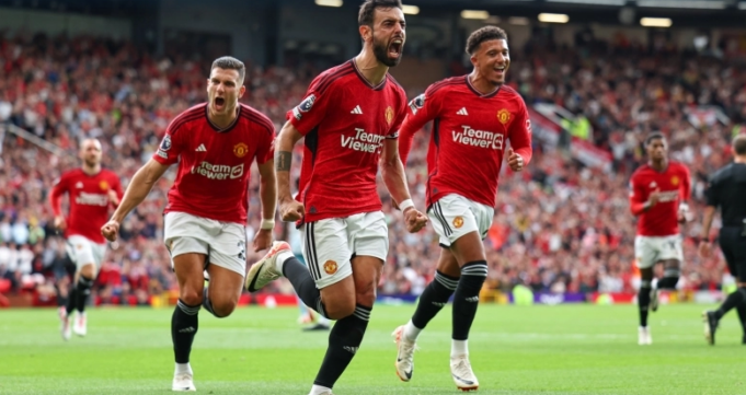 Ιστοσελίδα ερωτικού περιεχομένου προσφέρει… άνετες κάλτσες στους ποδοσφαιριστές της Γιουνάιτεντ