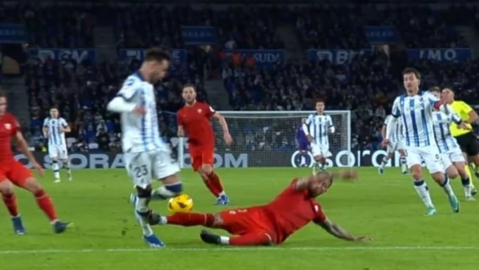 Σέρχιο Ράμος: Ζήτησε από τον διαιτητή να πάρει πίσω τη δεύτερη κίτρινη και τελικά δέχτηκε απευθείας κόκκινη