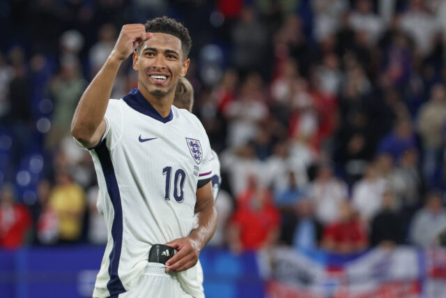 EM 2024: Serbien - England am 16.06.2024 in der Arena AufSchalke in Gelsenkirchen Jude Bellingham (England, 10) jubelt u