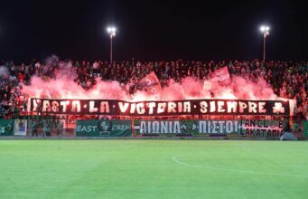 Αιώνια Πιστοί: «Να ματώσουμε τα λαρύγγια μας για να σπρώξουμε τους ποδοσφαιριστές μας στο τρίποντο»