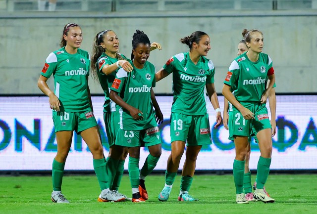 Δεύτερο σερί τρίποντο για τα κορίτσια μας!