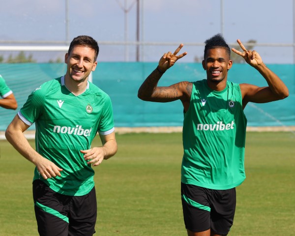 Στο Παραλίμνι για να παραμείνει πράσινη η κορυφή Στο Παραλίμνι για να παραμείνει πράσινη η κορυφή