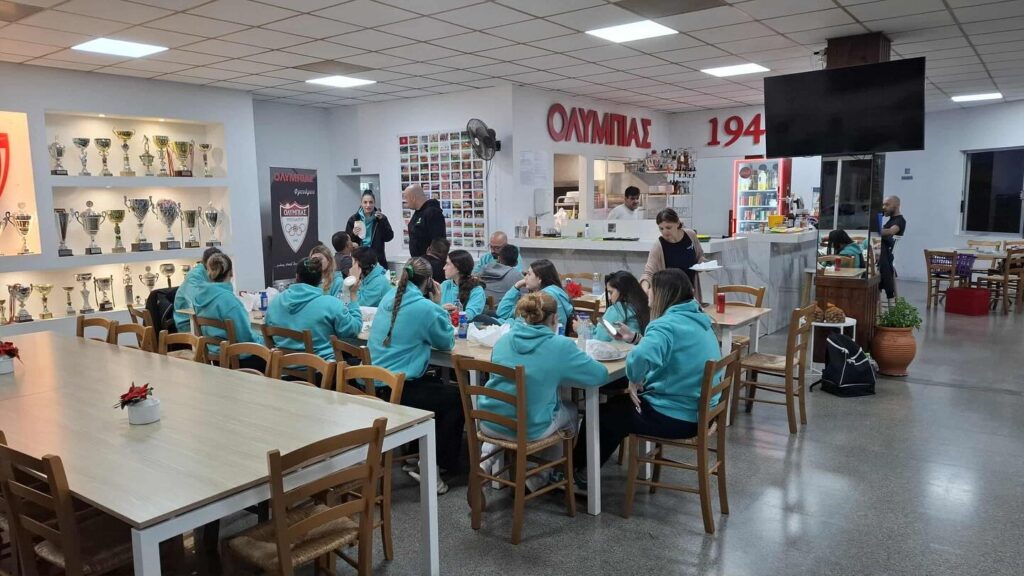 Respect στον πιστό ΟΜΟΝΟΙΑΤΗ Γιαννάκη Παπανικόλα