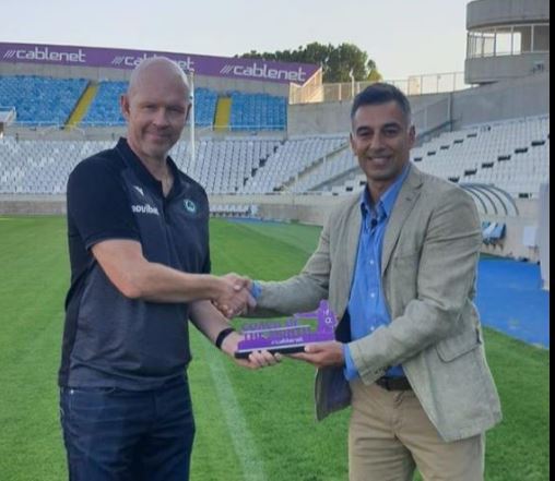 Back 2 Back ο Χένινγκ Μπεργκ