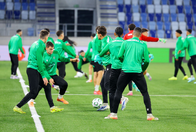 Το βλέμμα στο αιώνιο και τους τραυματίες