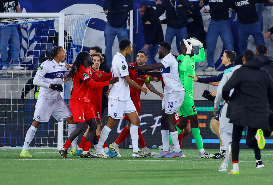 Άναψαν τα αίματα μετά τη λήξη…