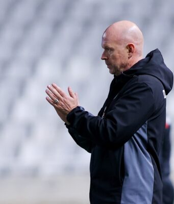 Μπεργκ: “Πάντα κοιτάμε να βελτιωνόμαστε” – Η απάντηση του για τα μεταγραφικά