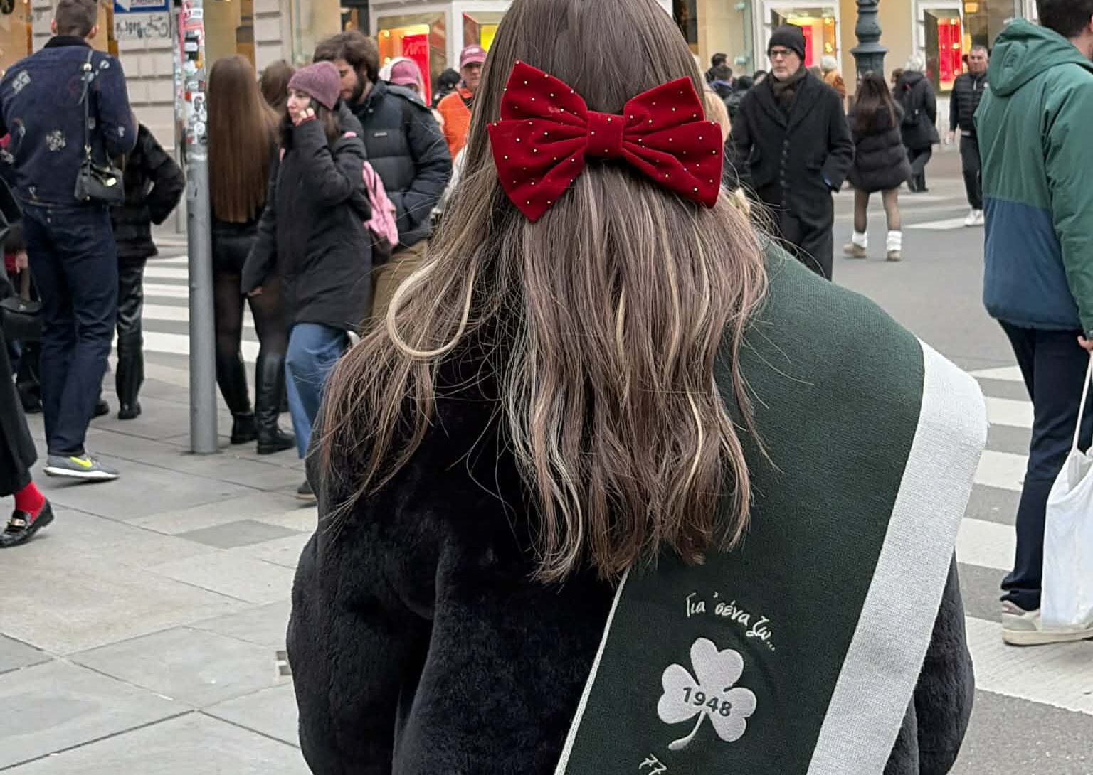 Η Έλενα «έντυσε» με… πράσινη πινελιά το κέντρο της Βιέννης!