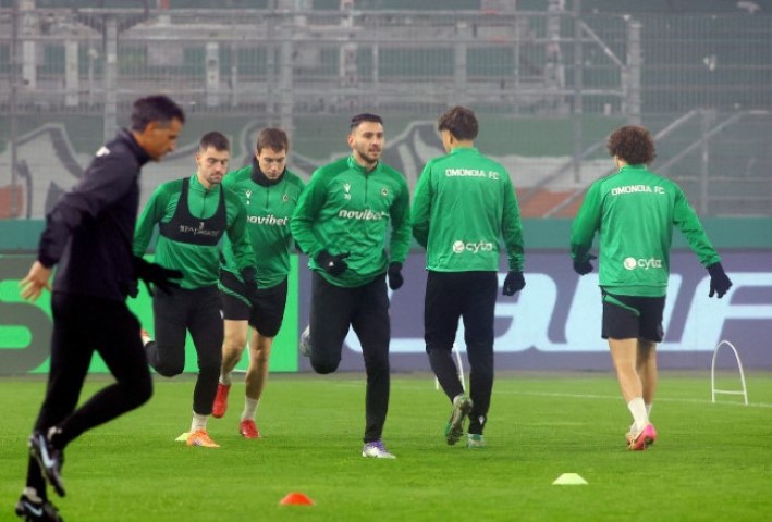 Δες το ζητάω το απαιτώ μες την Βιέννη διπλό