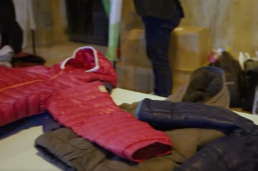 «Κανένα παιδάκι χωρίς σακάκι» [ΒΙΝΤΕΟ]